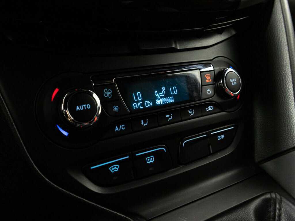 Купить Ford Focus ST с пробегом. Фото: #14