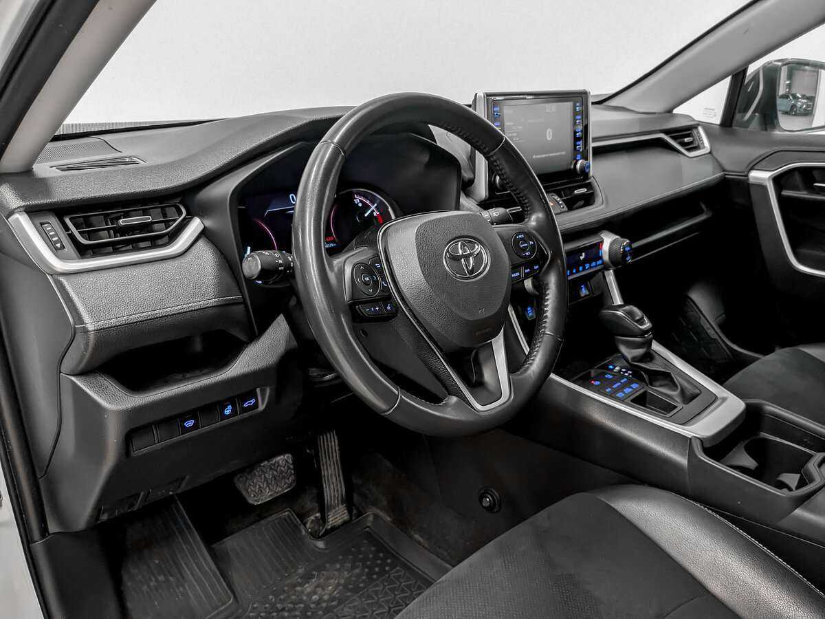 Купить Toyota RAV4 с пробегом. Фото: #13