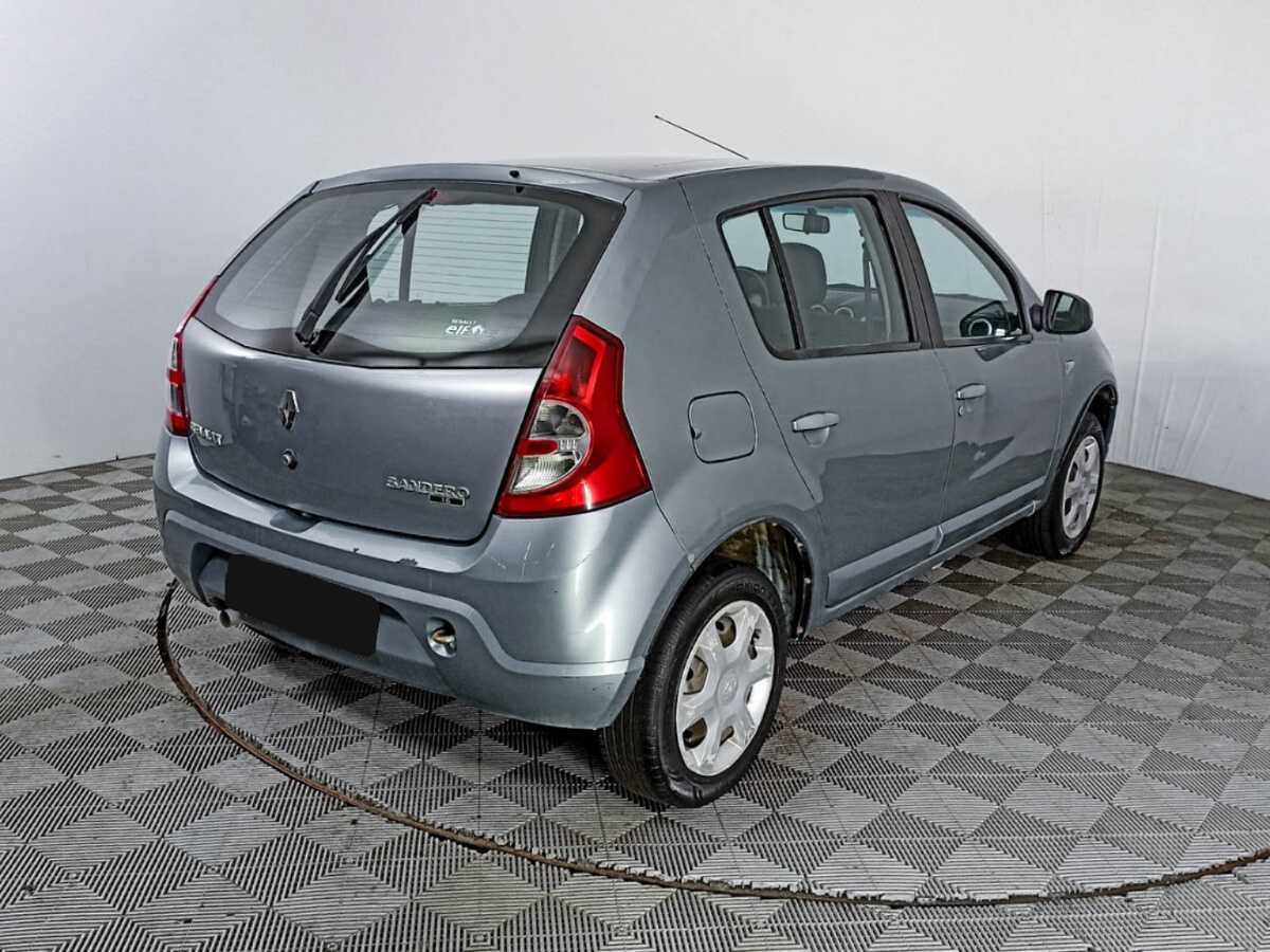 Купить Renault Sandero с пробегом. Фото: #4