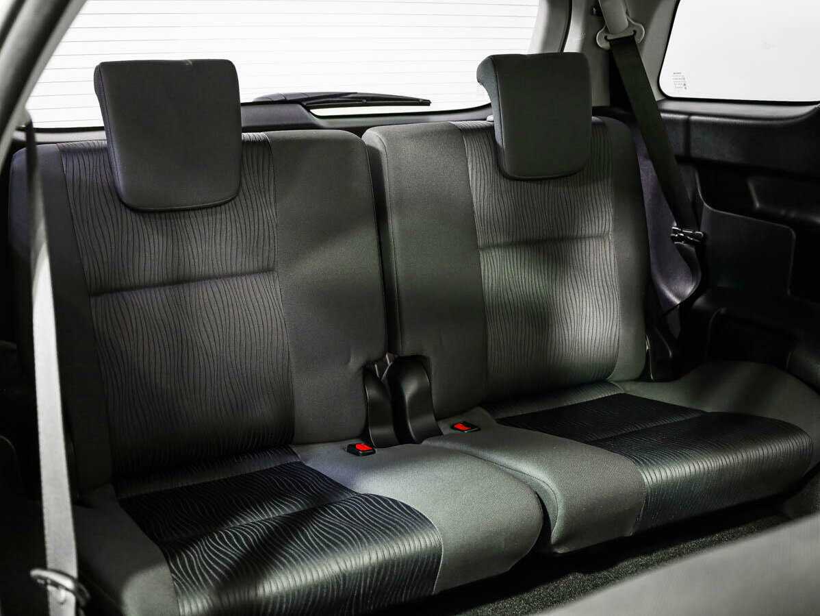 Купить Toyota Fortuner с пробегом. Фото: #12