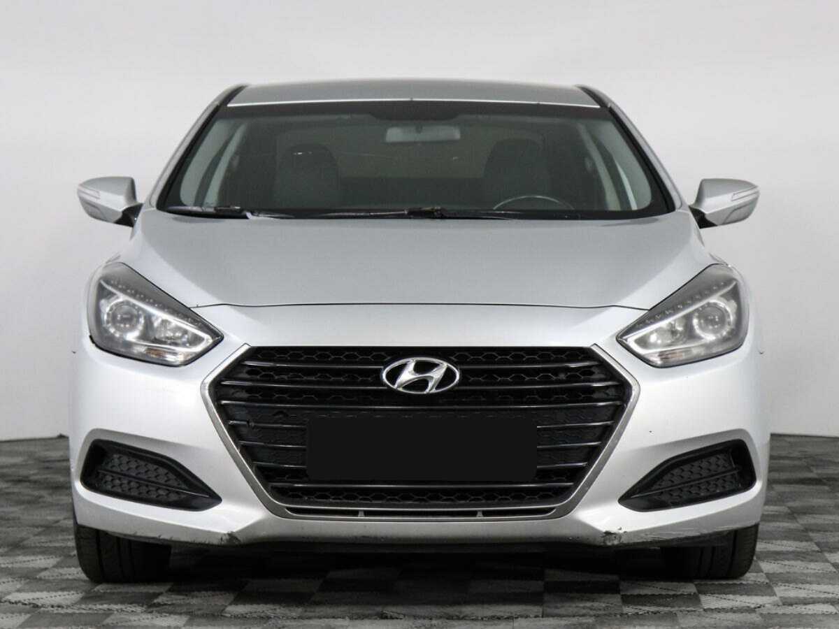 Купить Hyundai i40 с пробегом. Фото: #1