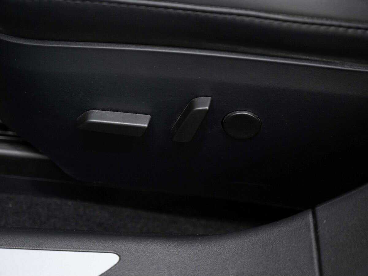 Купить Tesla Model S с пробегом. Фото: #18