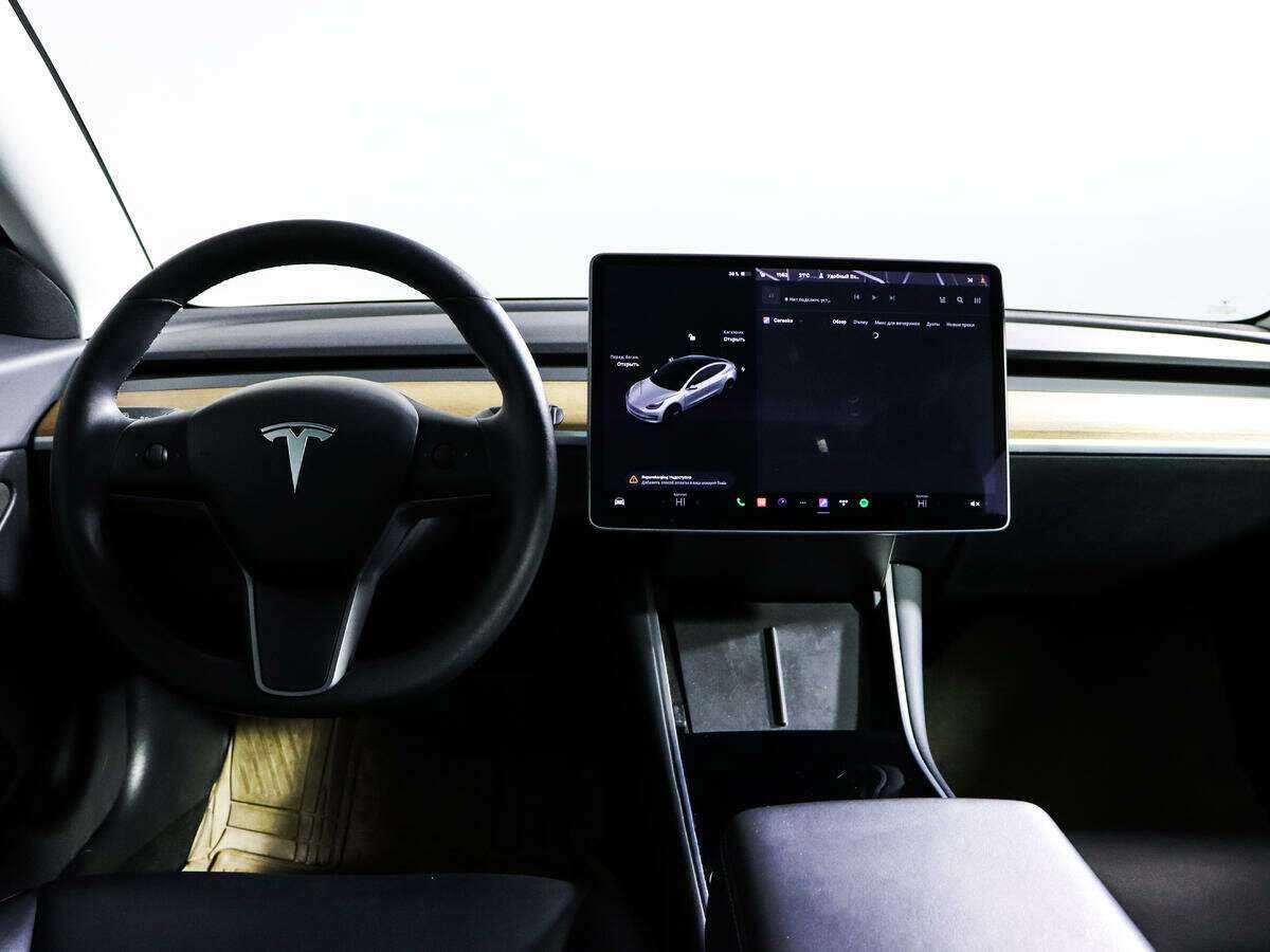 Купить Tesla Model 3 с пробегом. Фото: #9