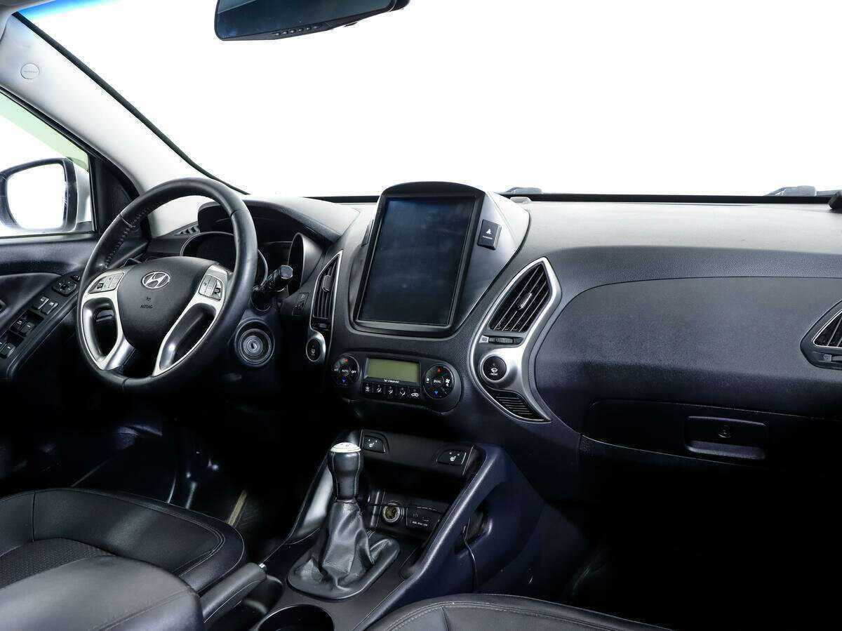 Купить Hyundai ix35 с пробегом. Фото: #8