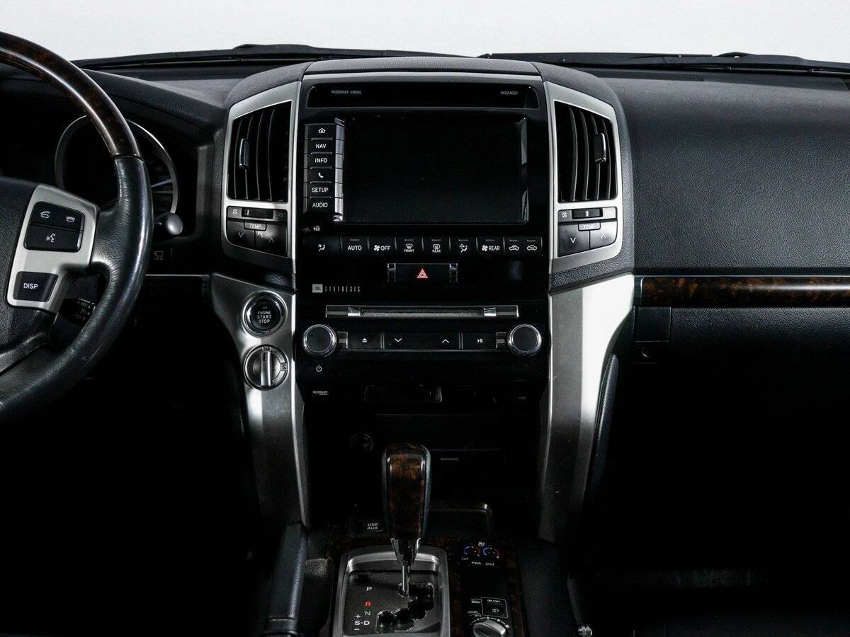 Купить Toyota Land Cruiser с пробегом. Фото: #12