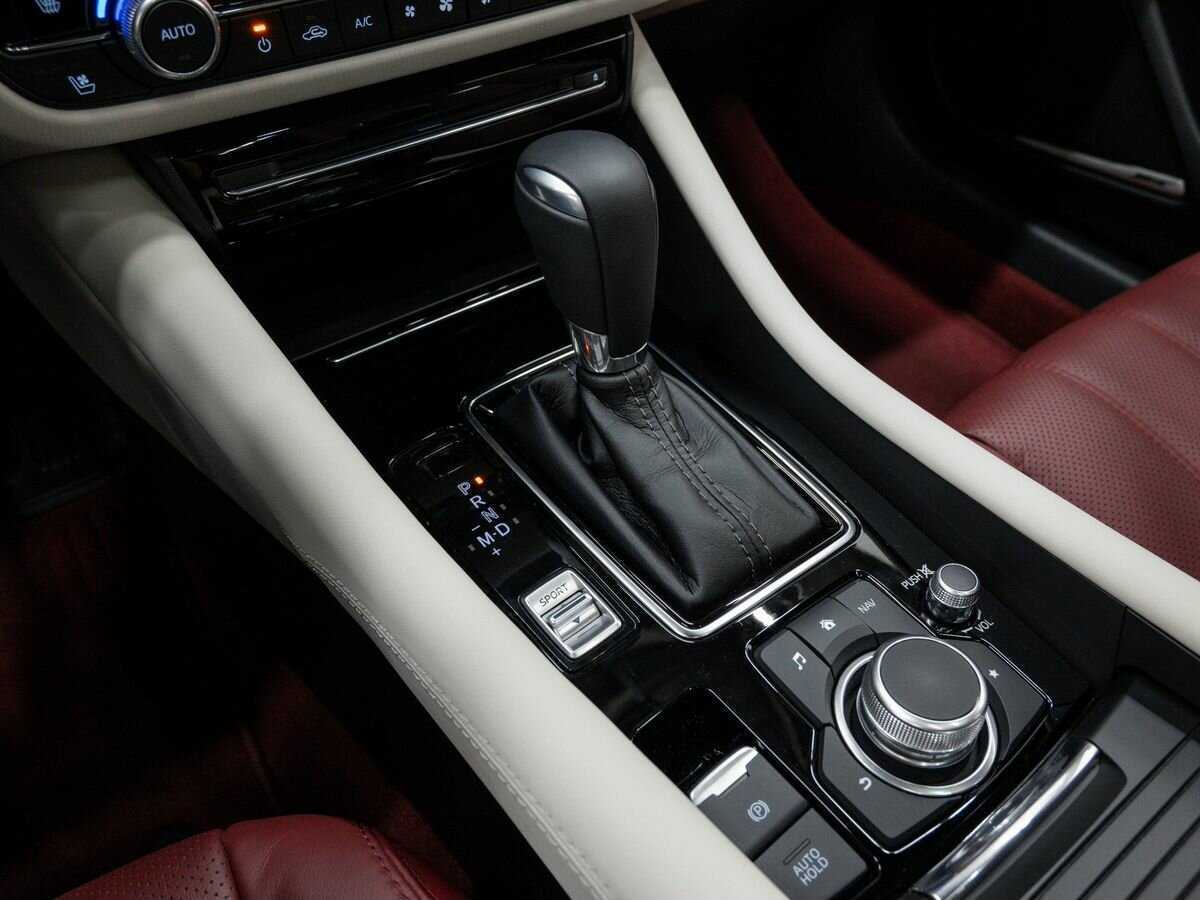 Купить Mazda 6 с пробегом. Фото: #19