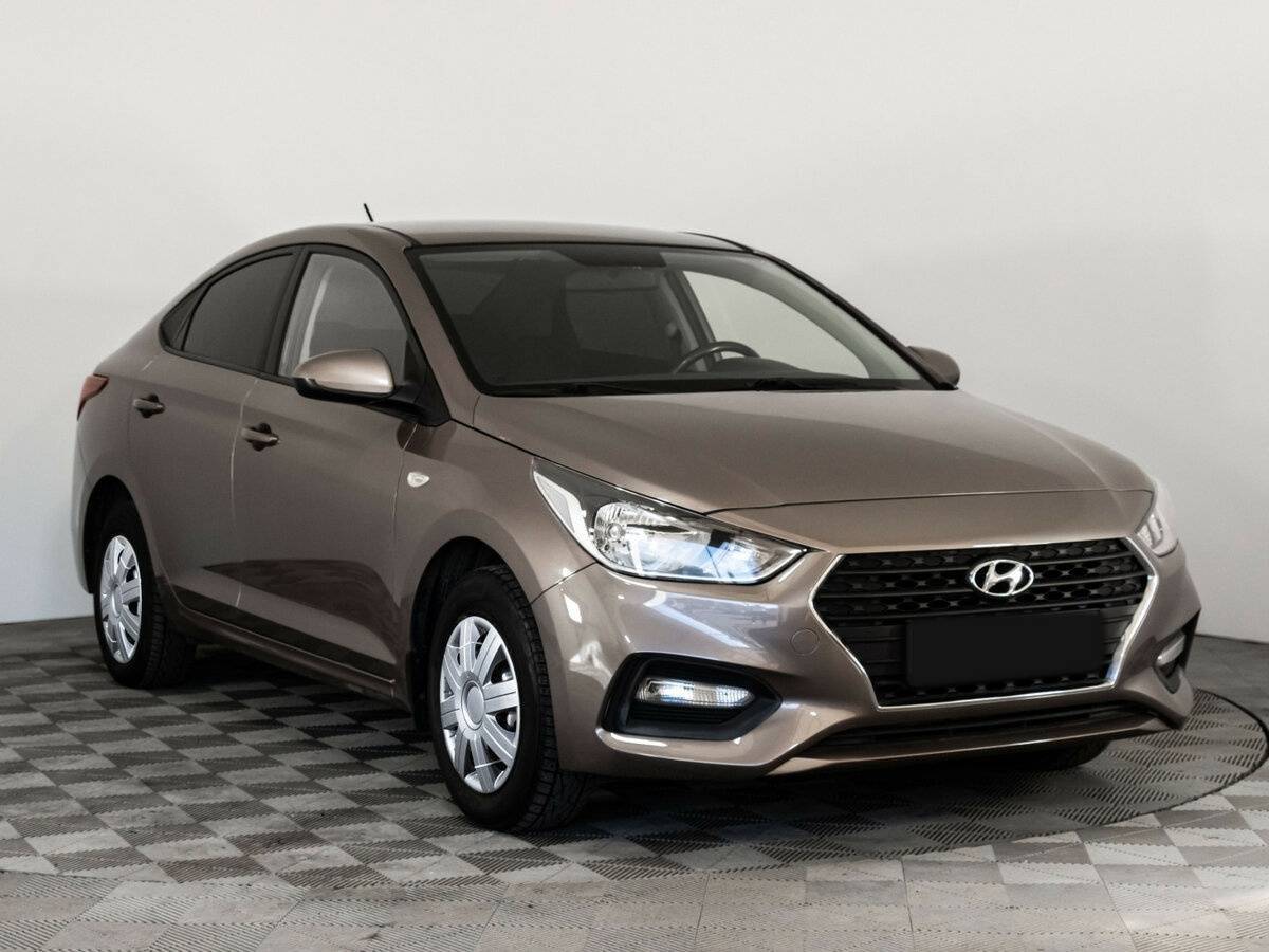 Купить Hyundai Solaris с пробегом. Фото: #2