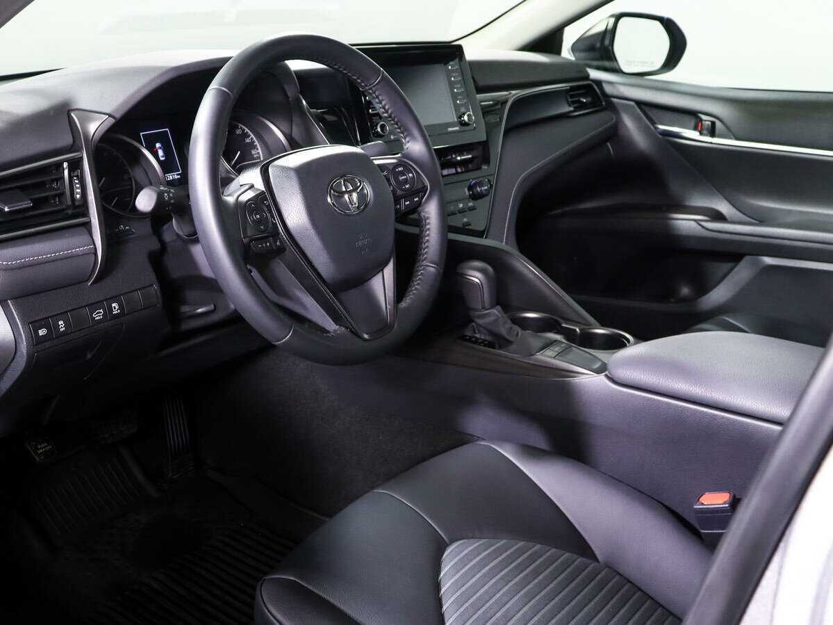Купить Toyota Camry с пробегом. Фото: #13
