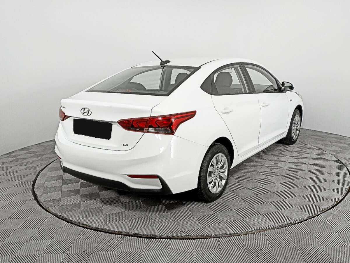 Купить Hyundai Solaris с пробегом. Фото: #4