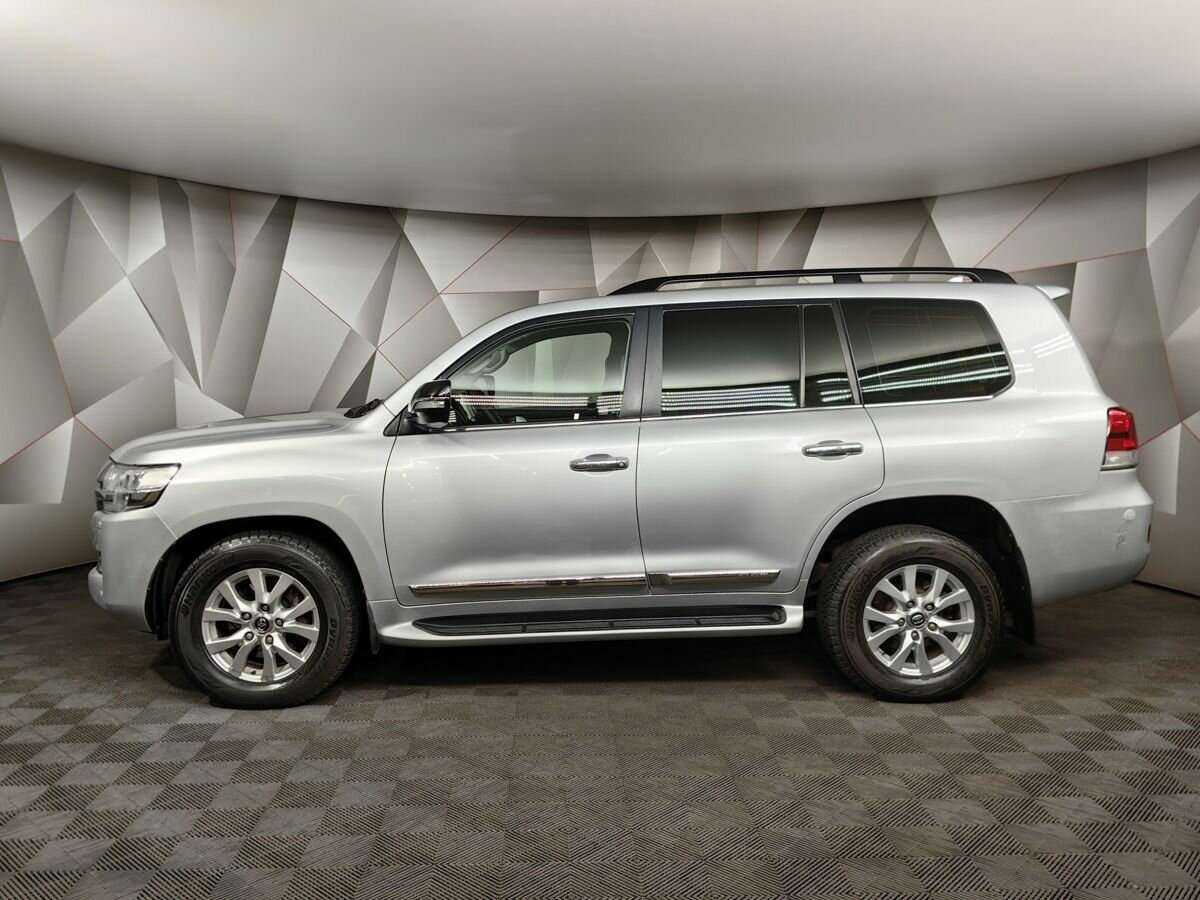 Купить Toyota Land Cruiser с пробегом. Фото: #4