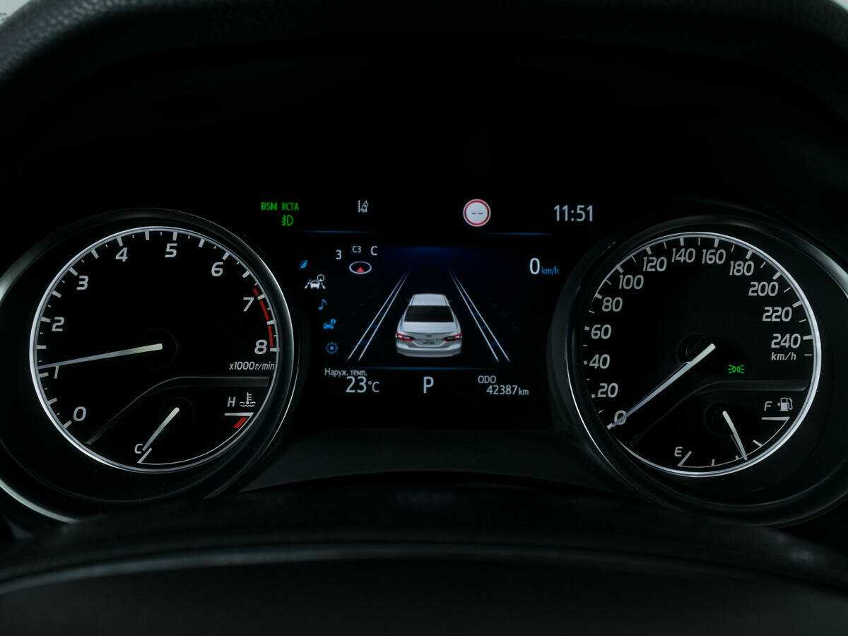 Купить Toyota Camry с пробегом. Фото: #12