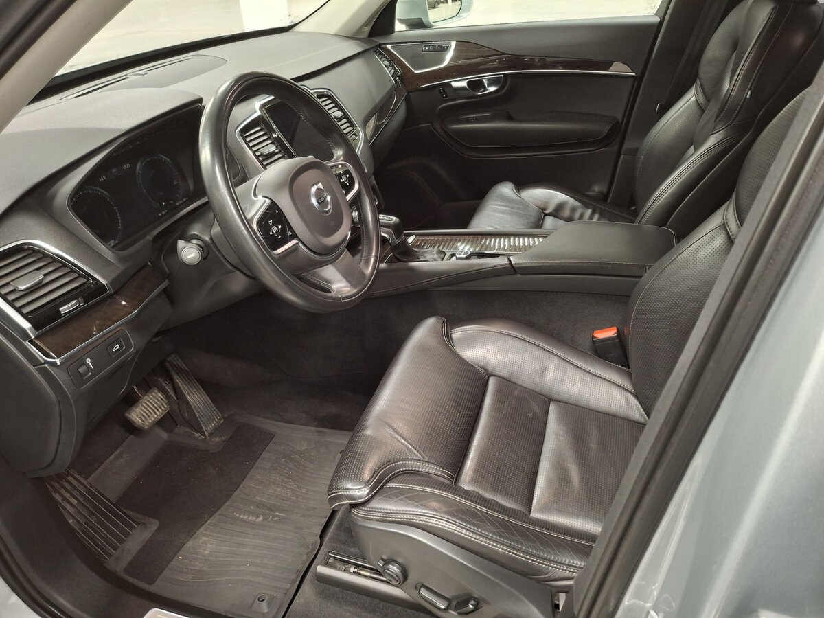Купить Volvo XC90 с пробегом. Фото: #15