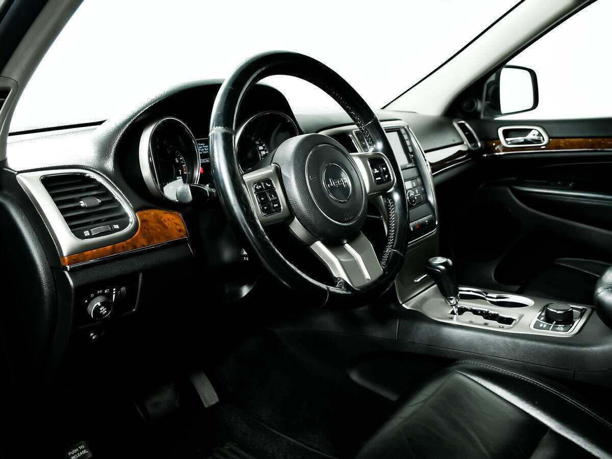 Купить Jeep Grand Cherokee с пробегом. Фото: #12