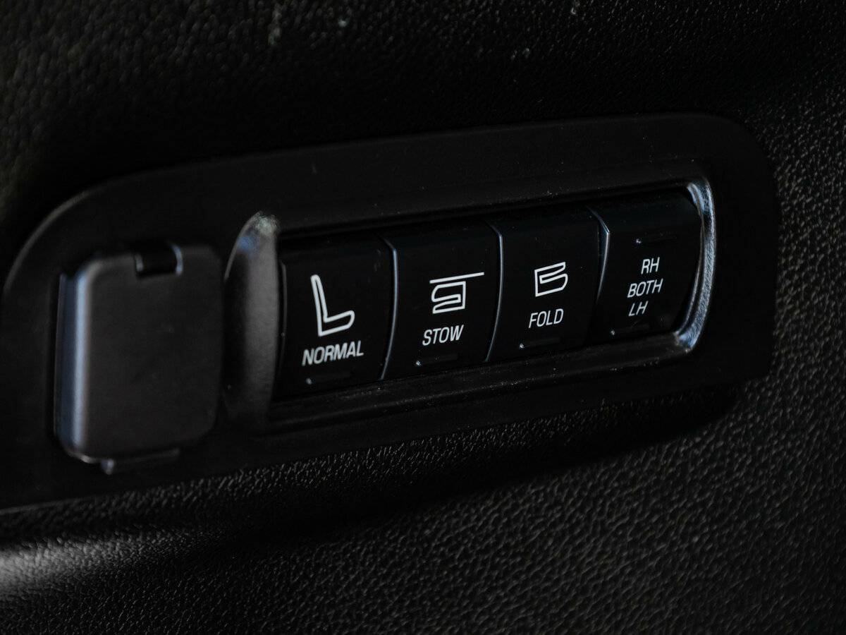 Купить Ford Explorer с пробегом. Фото: #29