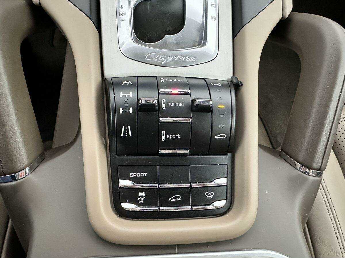 Купить Porsche Cayenne с пробегом. Фото: #19