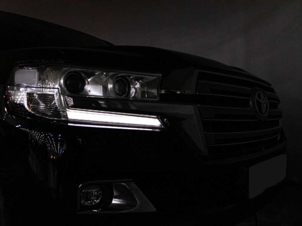 Купить Toyota Land Cruiser с пробегом. Фото: #35