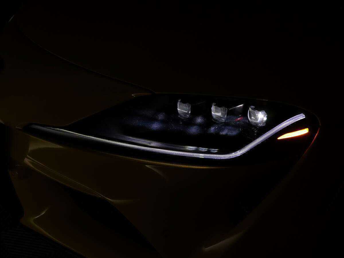 Купить Toyota Supra с пробегом. Фото: #27