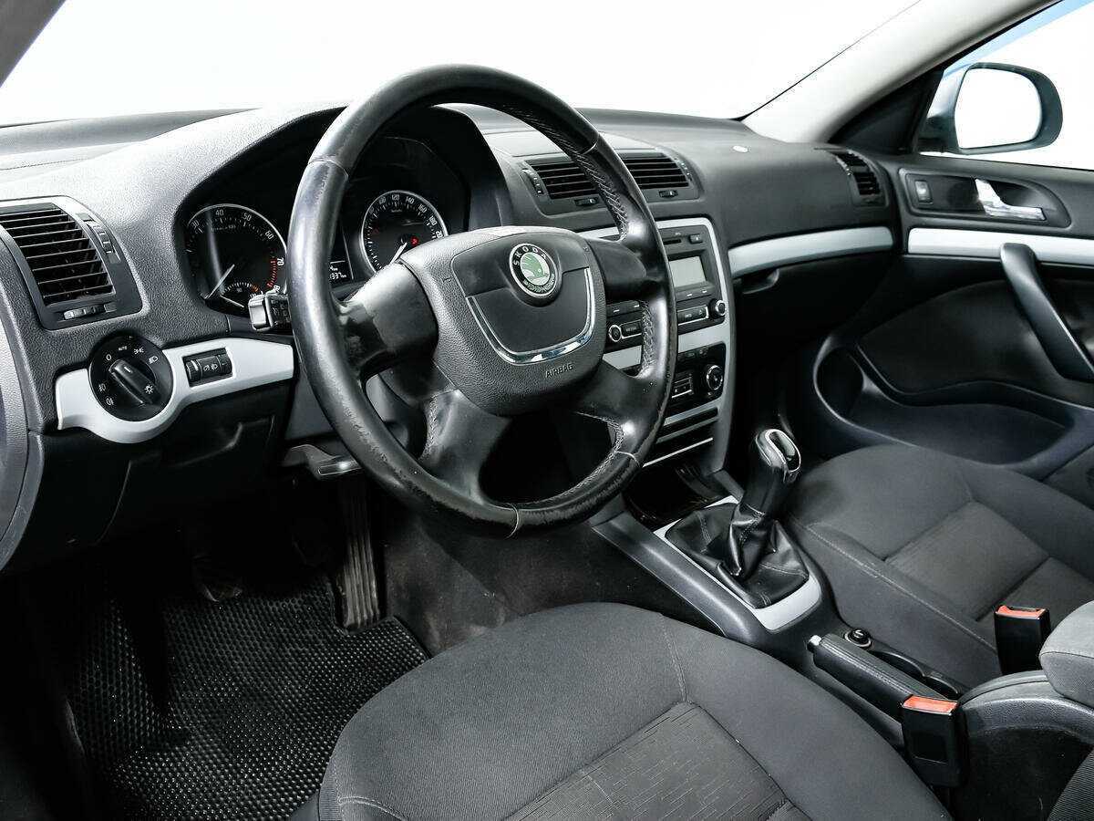 Купить Skoda Octavia с пробегом. Фото: #12