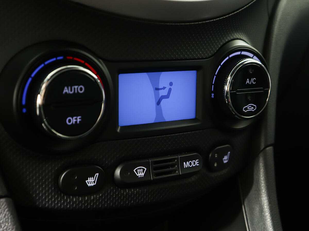 Купить Hyundai Solaris с пробегом. Фото: #18
