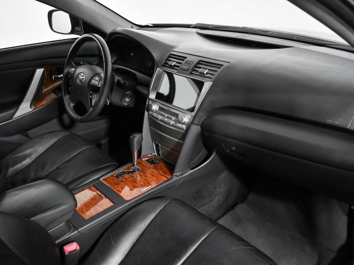 Купить Toyota Camry с пробегом. Фото: #11