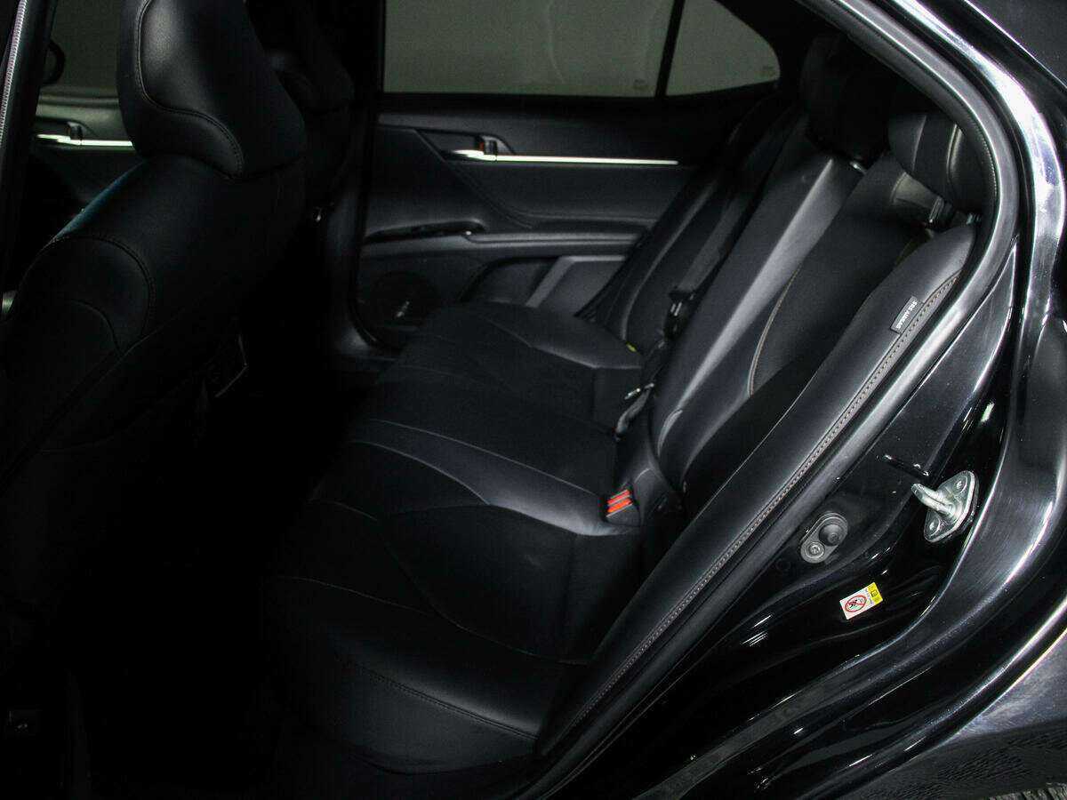 Купить Toyota Camry с пробегом. Фото: #7