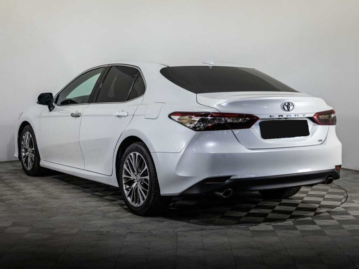 Купить Toyota Camry с пробегом. Фото: #5