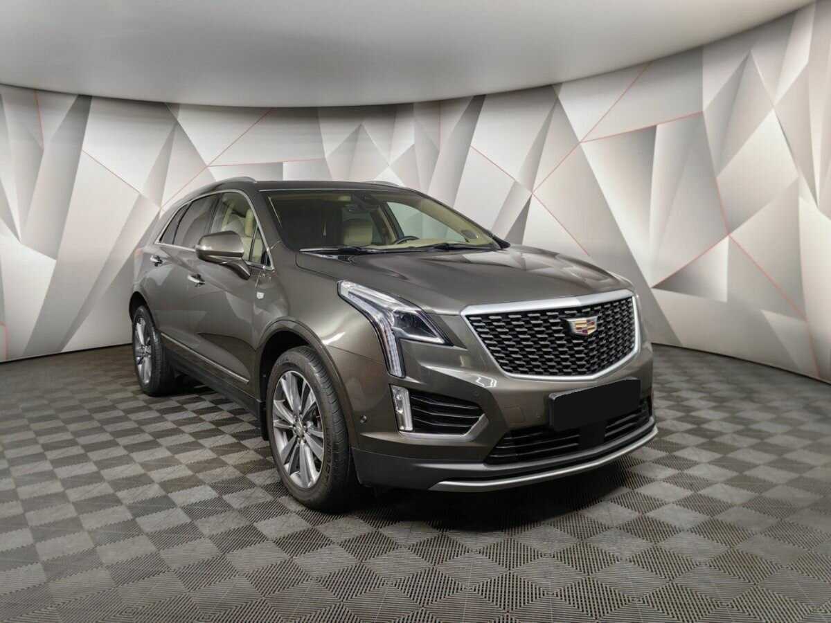Купить Cadillac XT5 с пробегом. Фото: #2