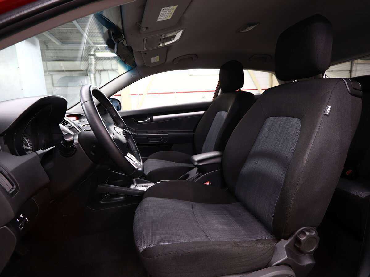 Купить Kia Ceed с пробегом. Фото: #6