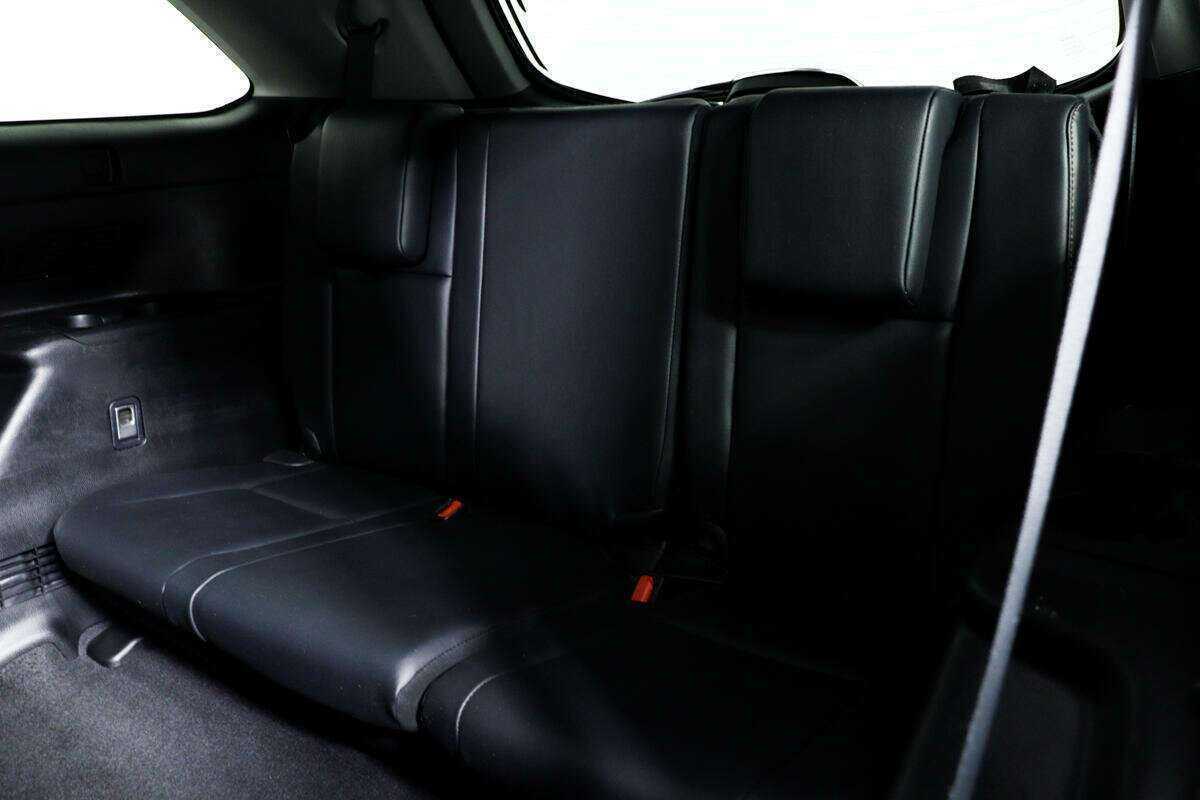 Купить Toyota Highlander с пробегом. Фото: #14