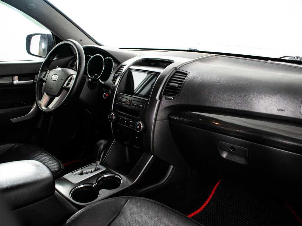 Купить Kia Sorento с пробегом. Фото: #8