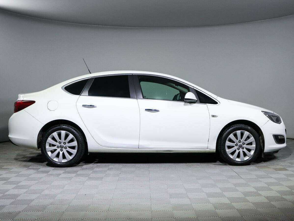 Купить Opel Astra с пробегом. Фото: #3