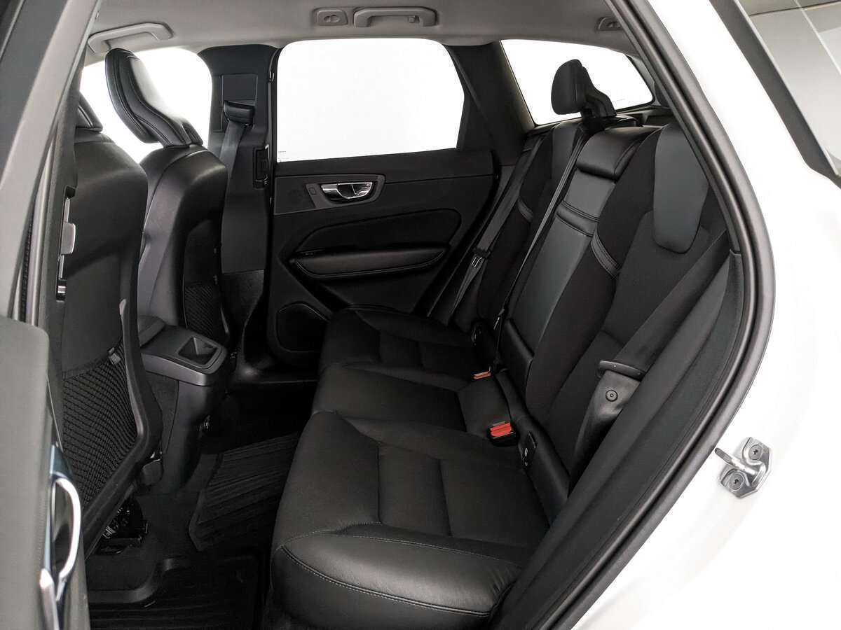 Купить Volvo XC60 с пробегом. Фото: #13