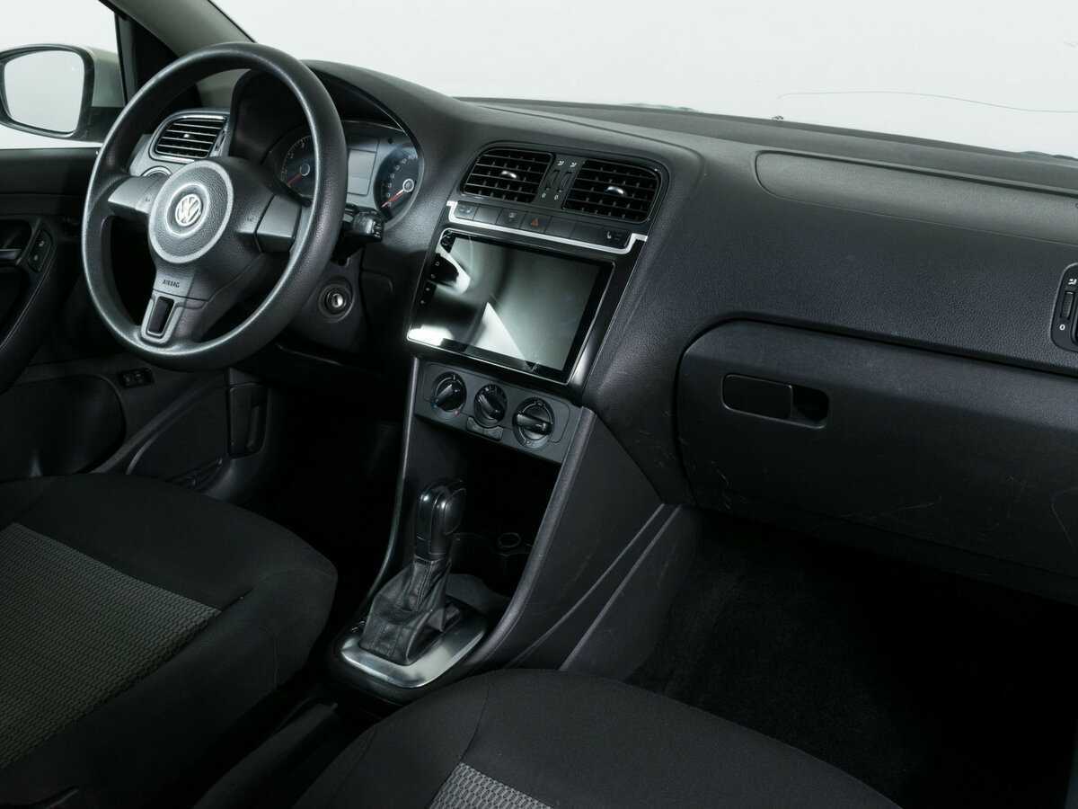 Купить Volkswagen Polo с пробегом. Фото: #6