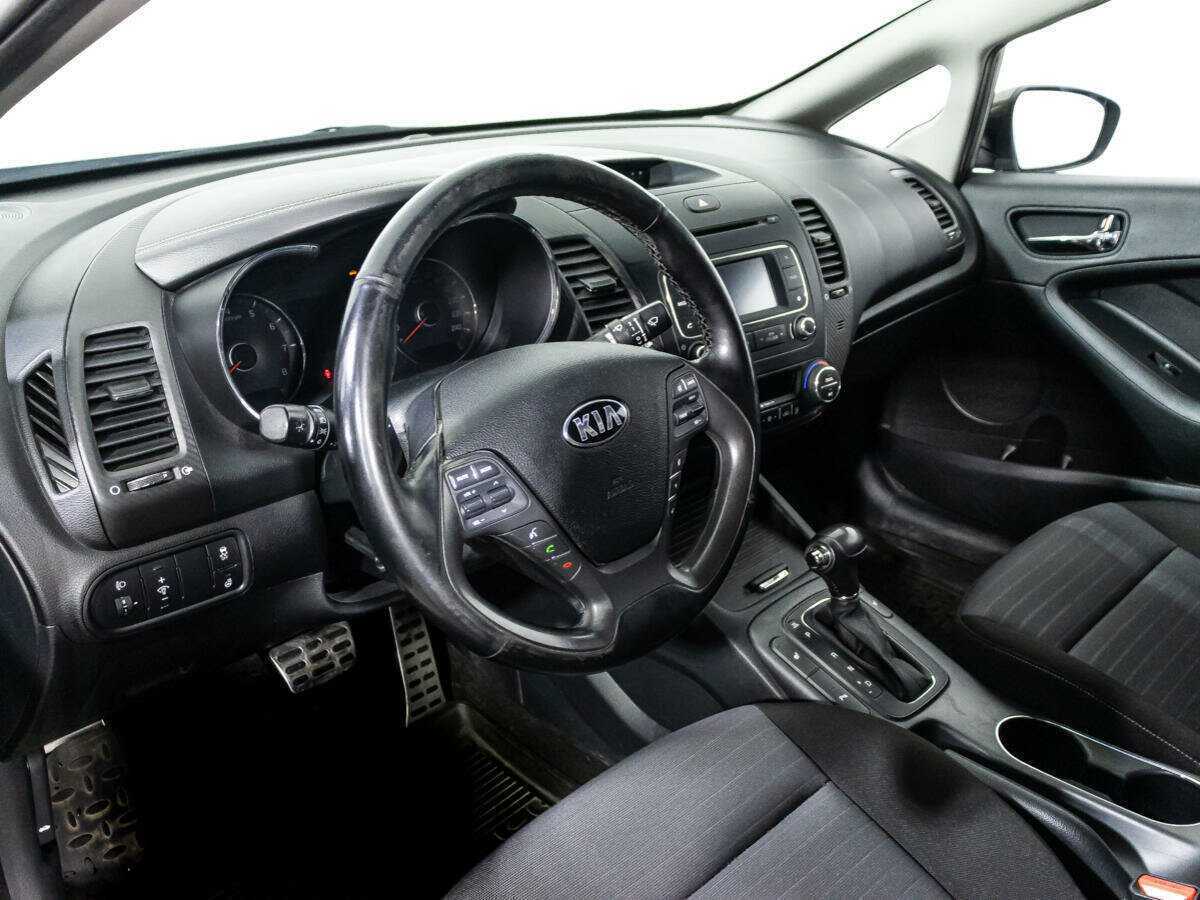 Купить Kia Cerato с пробегом. Фото: #10