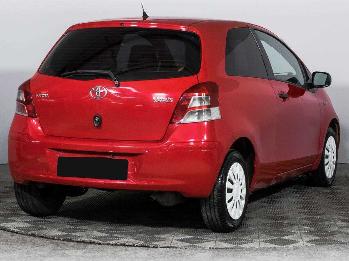 Купить Toyota Yaris с пробегом. Фото: #4
