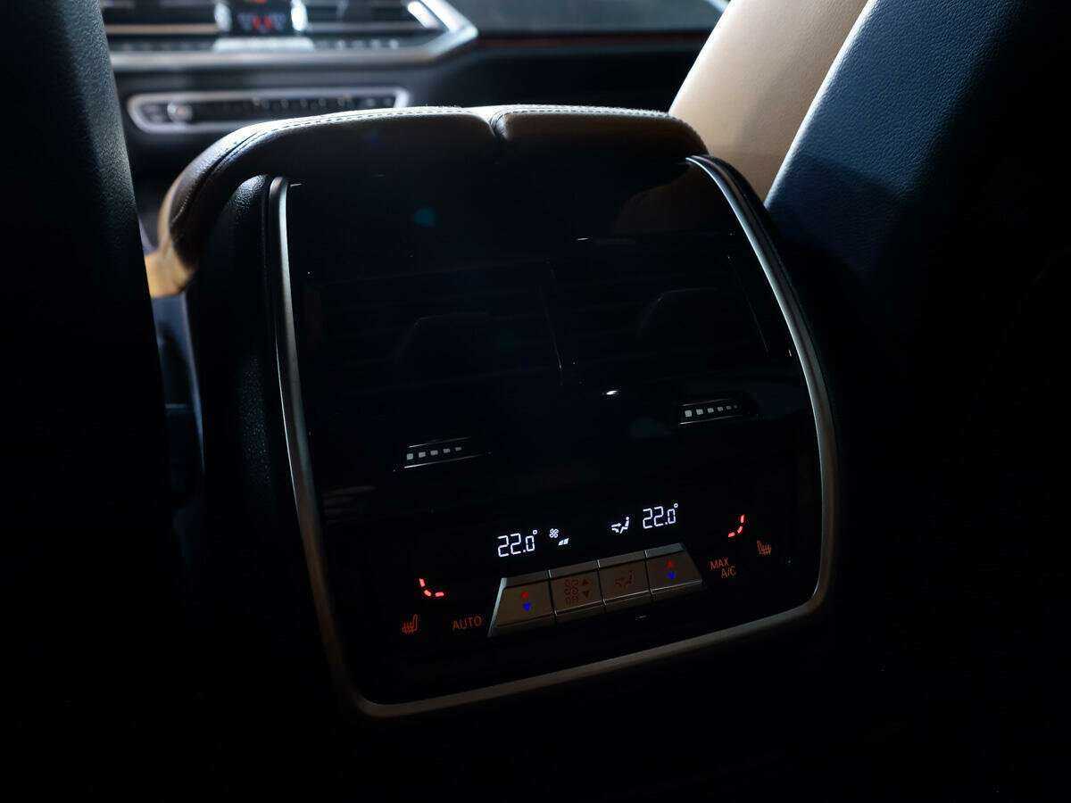Купить BMW X5 с пробегом. Фото: #16