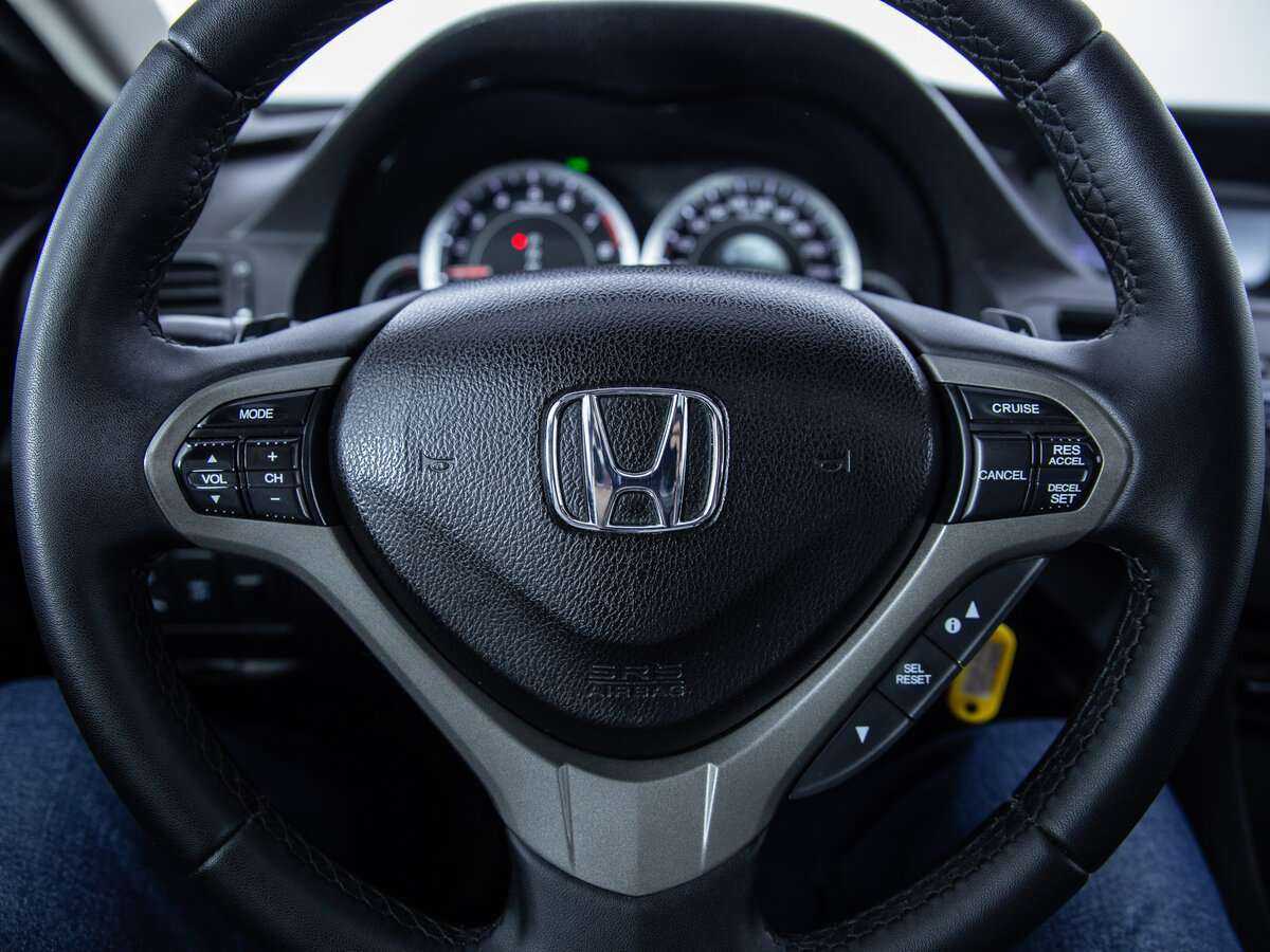 Купить Honda Accord с пробегом. Фото: #15
