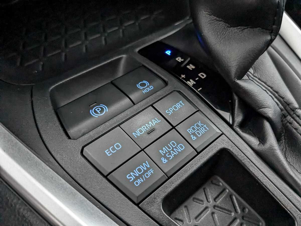 Купить Toyota RAV4 с пробегом. Фото: #22
