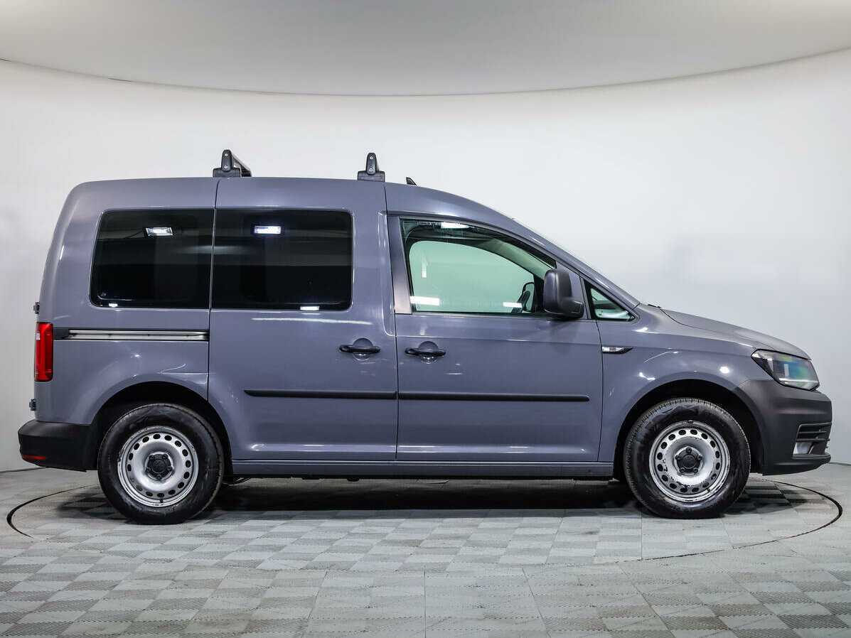 Купить Volkswagen Caddy с пробегом. Фото: #2