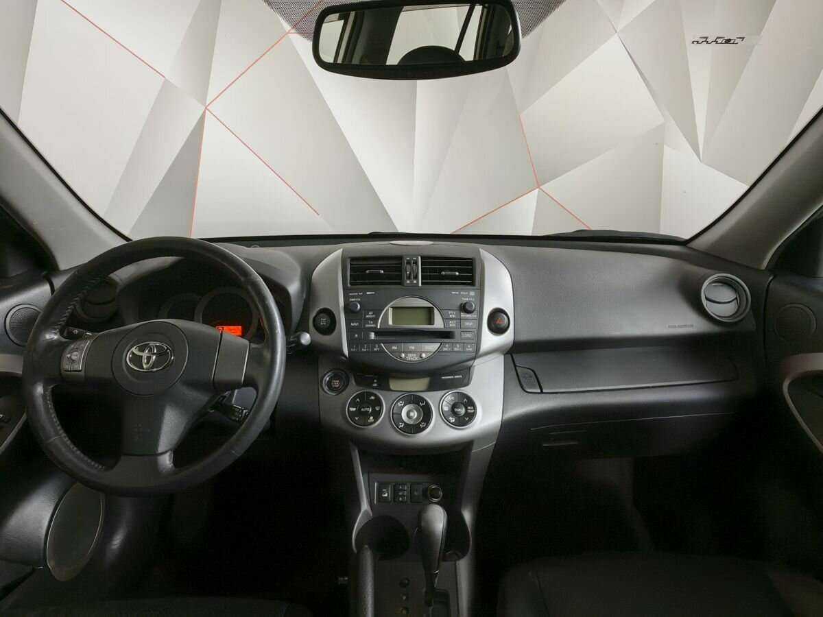Купить Toyota RAV4 с пробегом. Фото: #9