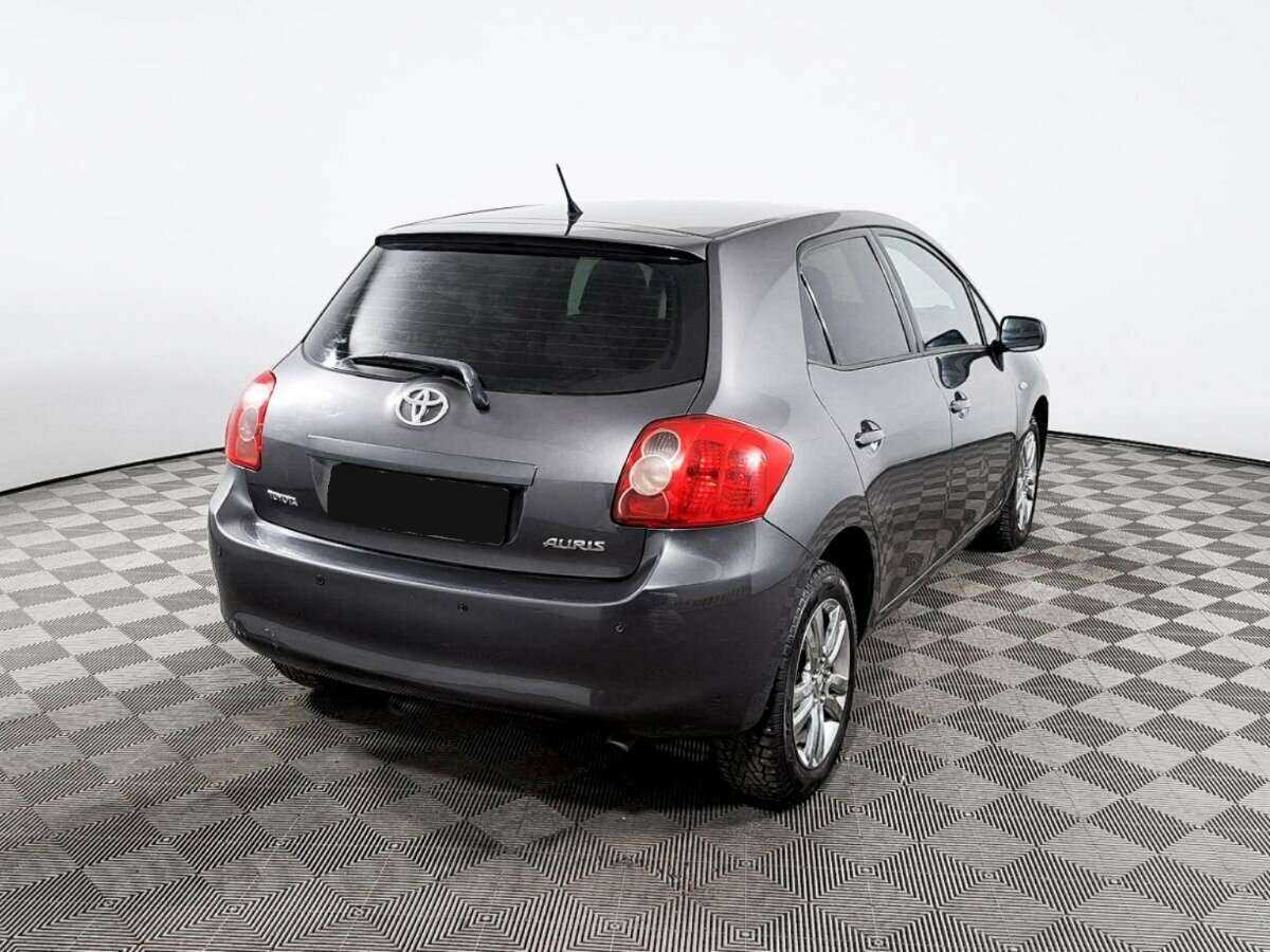 Купить Toyota Auris с пробегом. Фото: #4