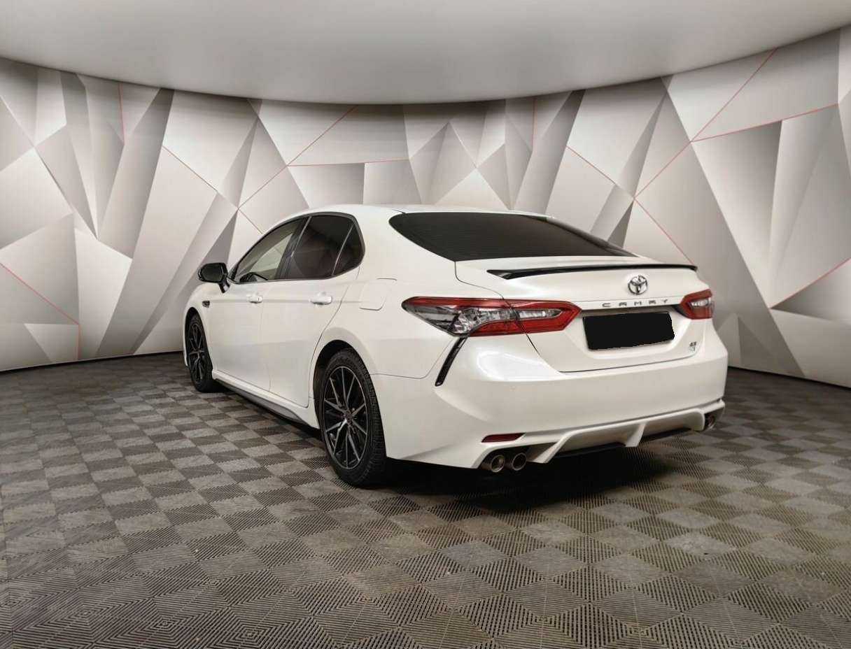 Купить Toyota Camry с пробегом. Фото: #3