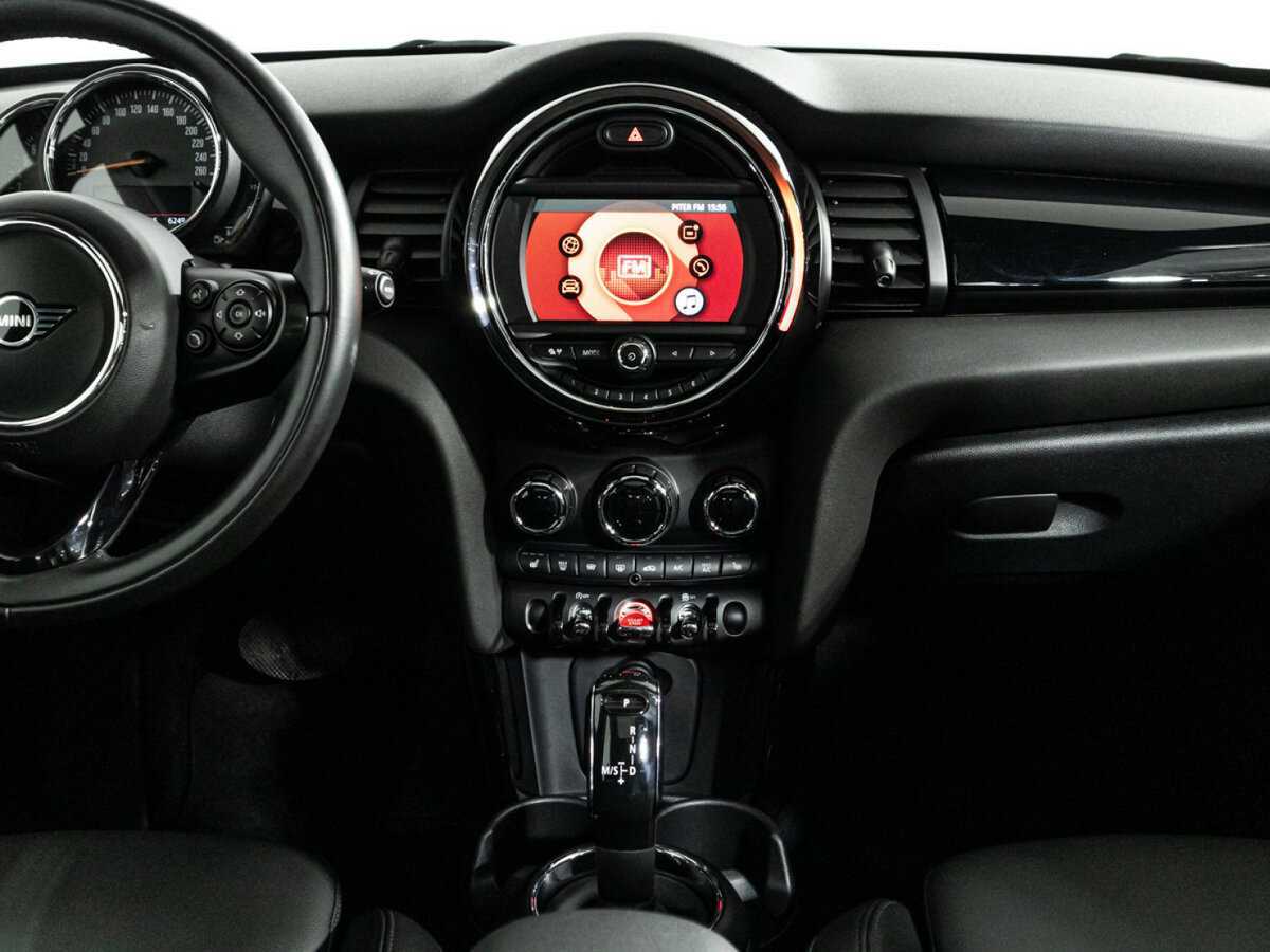 Купить Mini Hatch с пробегом. Фото: #13