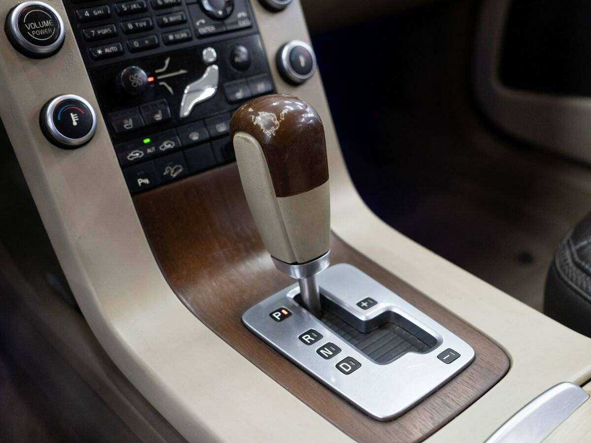 Купить Volvo XC70 с пробегом. Фото: #13