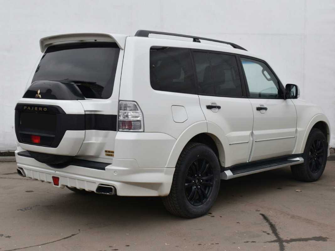 Купить Mitsubishi Pajero с пробегом. Фото: #4