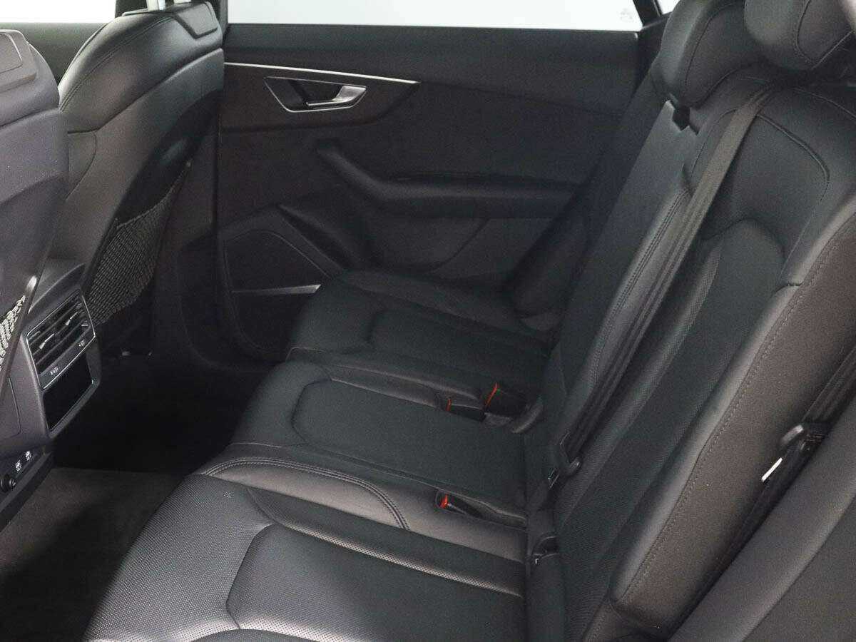 Купить Audi Q8 с пробегом. Фото: #8
