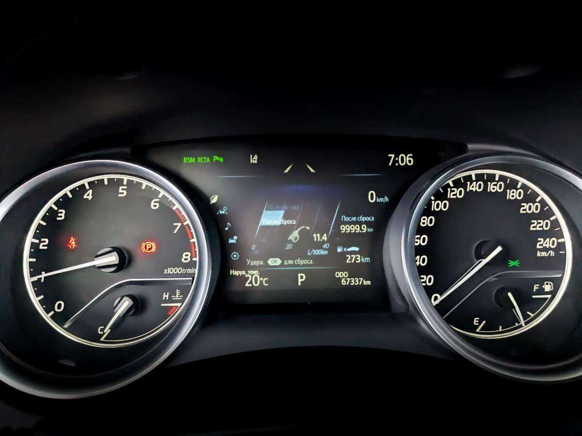 Купить Toyota Camry с пробегом. Фото: #10