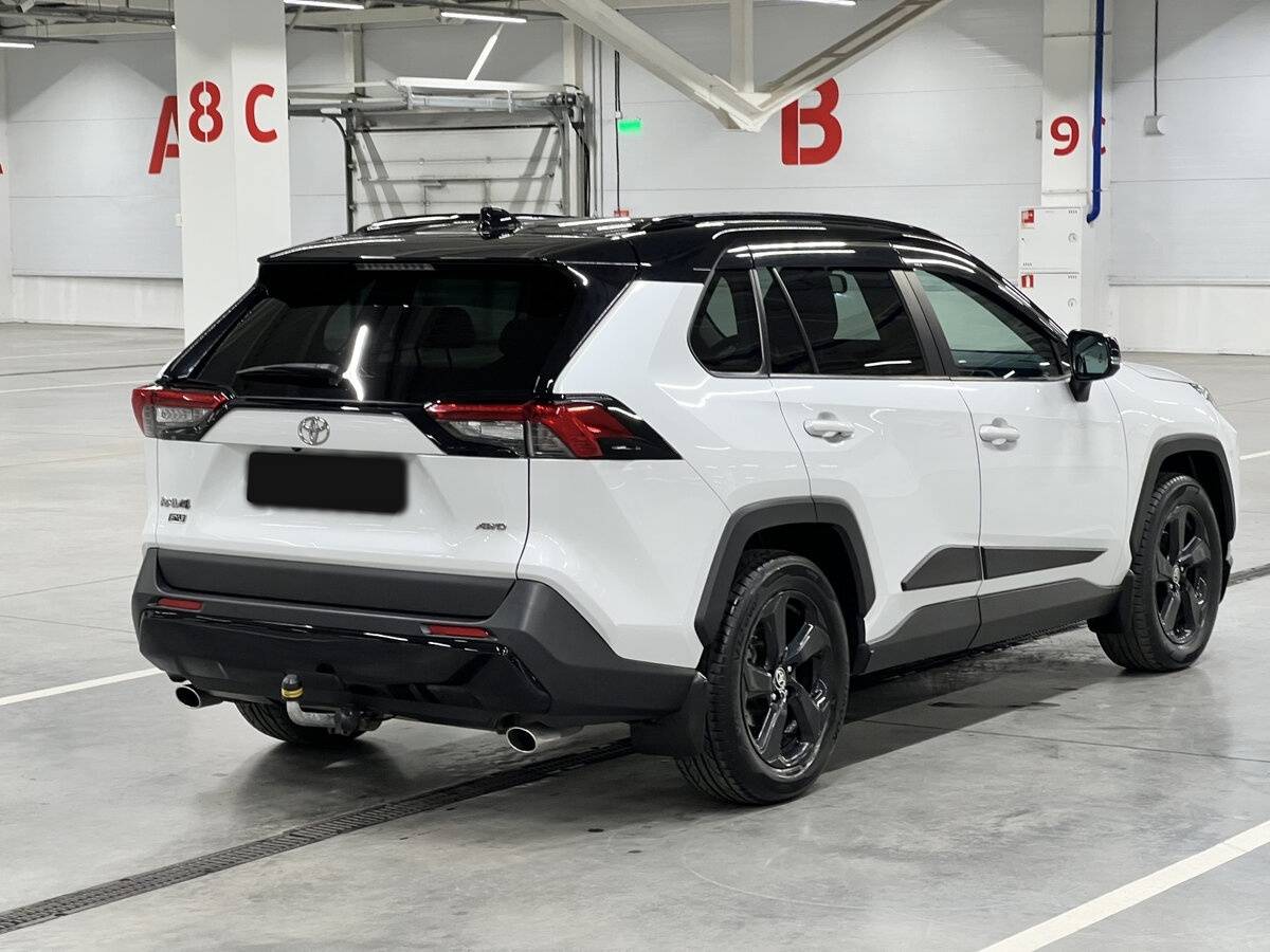 Купить Toyota RAV4 с пробегом. Фото: #4