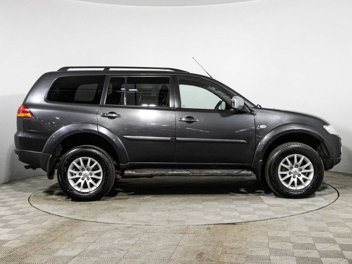 Купить Mitsubishi Pajero Sport с пробегом. Фото: #3