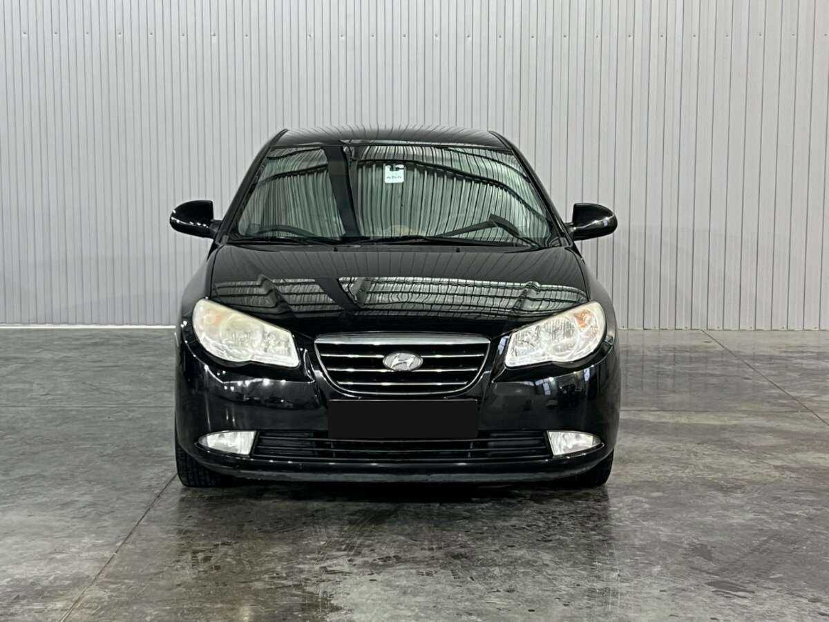 Купить Hyundai Elantra с пробегом. Фото: #1
